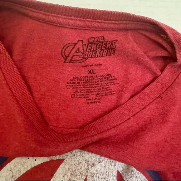 Marvel The Avengers Red Short Sleeve Tee Shirt - Picture 4 of 4